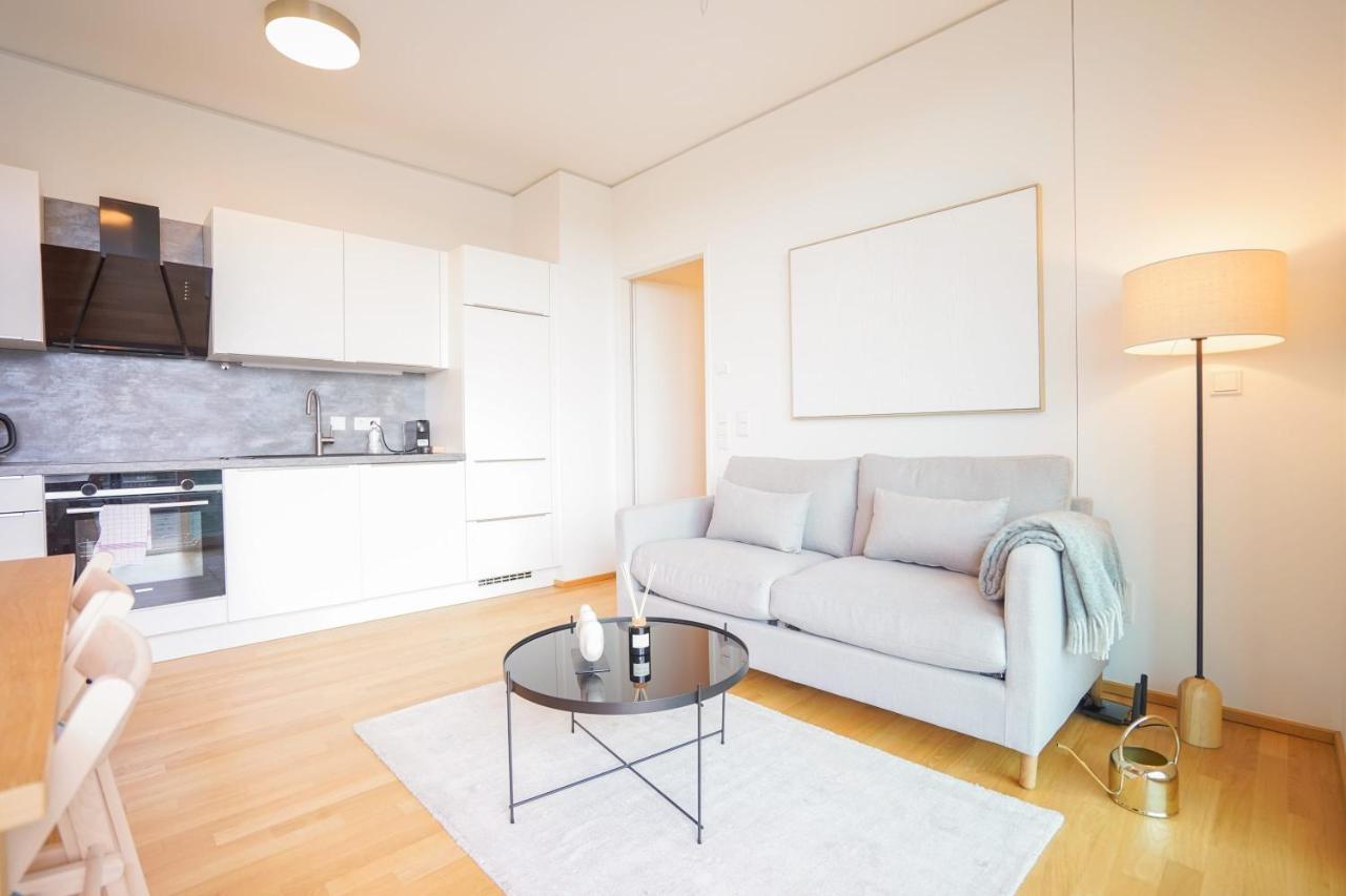 Suite In High-Rise On The Danube Vienna Esterno foto