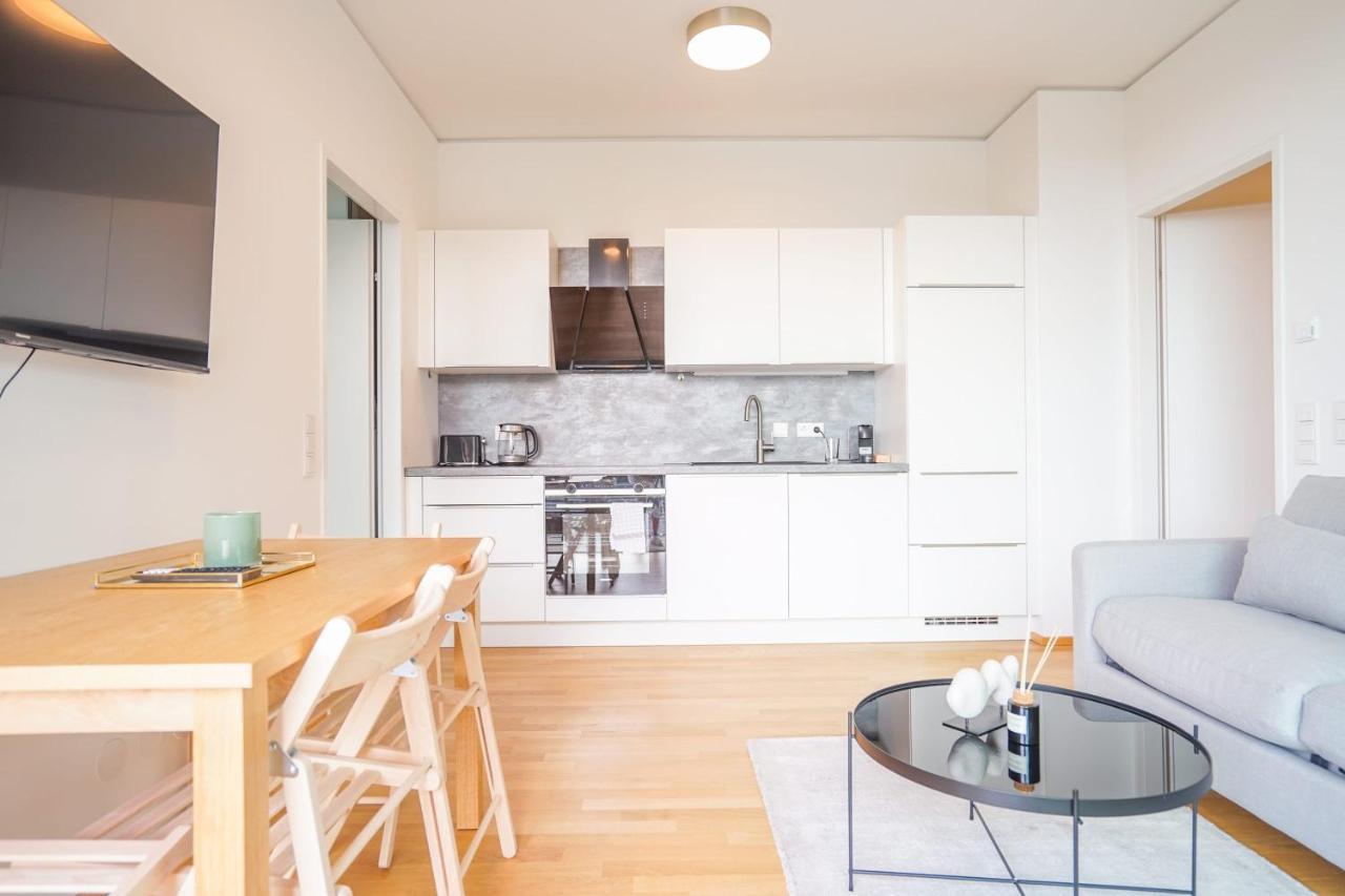 Suite In High-Rise On The Danube Vienna Esterno foto